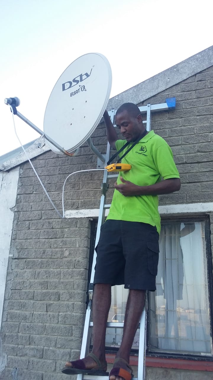 lnb_replacement_to_fix_e48+32_error_in_khayelitsha_caused_by_dstv_signal_issues